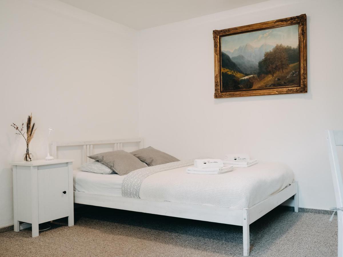 Vila Na Landeku Ostrava Luaran gambar